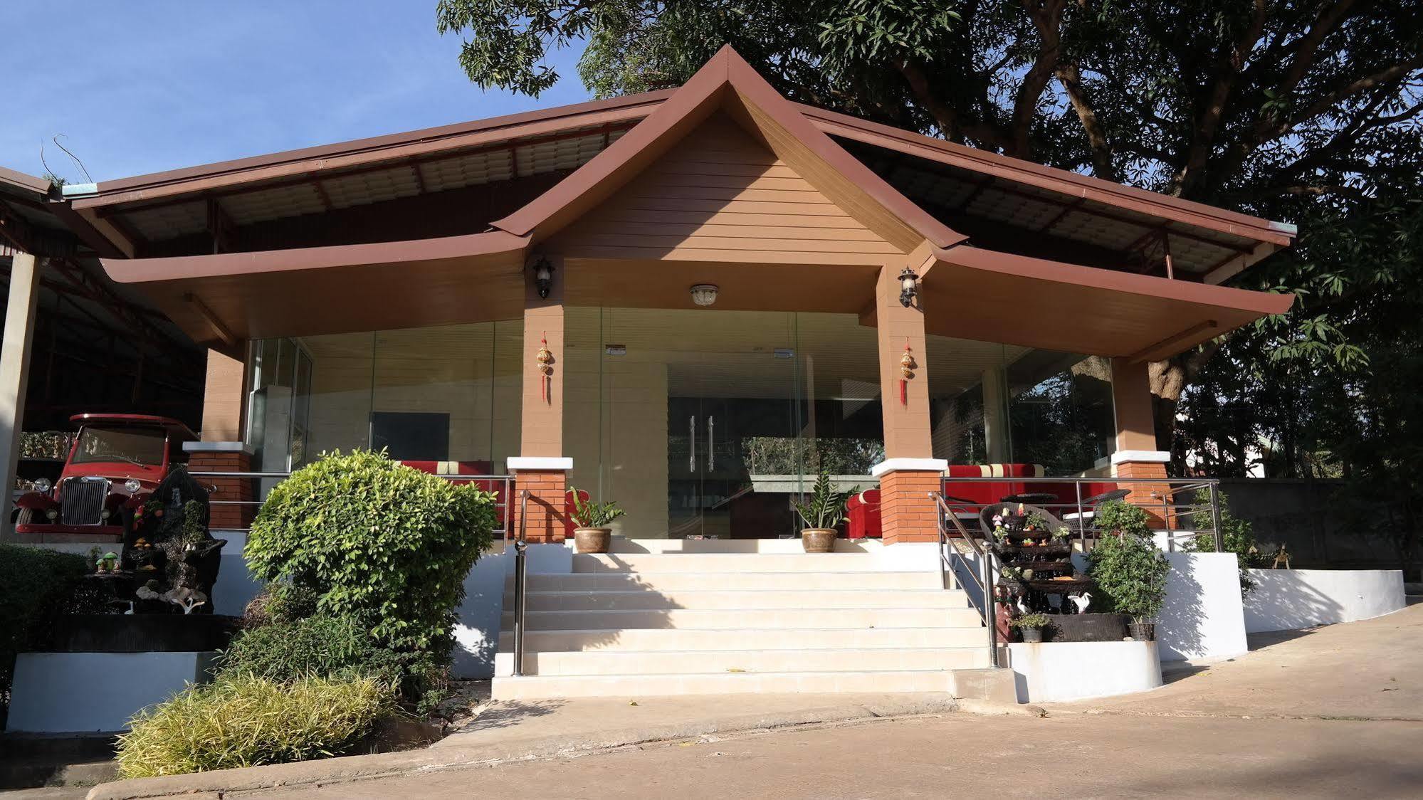 Phubachiang Golf & Resort Pakxé Zewnętrze zdjęcie