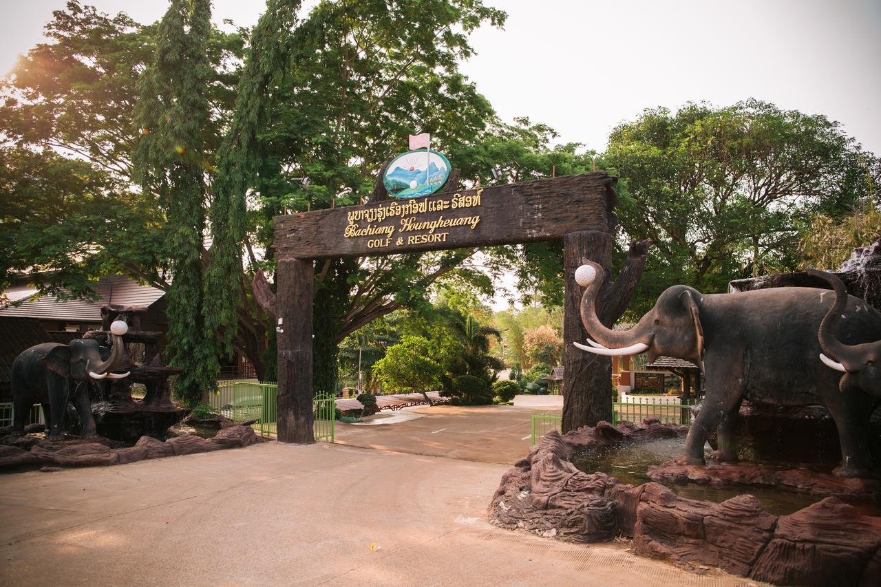 Phubachiang Golf & Resort Pakxé Zewnętrze zdjęcie